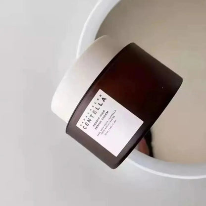 Madagascar Centella Probio-Cica Enrich Cream Crème réparatrice hautement hydratante Jay Cosmetic